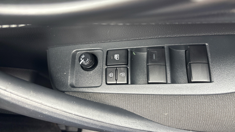 Toyota Corolla Petrol 1.8 VVT-i Hybrid Commercial Auto